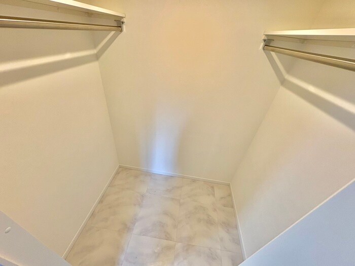 物件内観写真18　(収納)