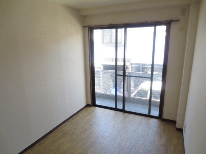 物件内観写真13　(居室)