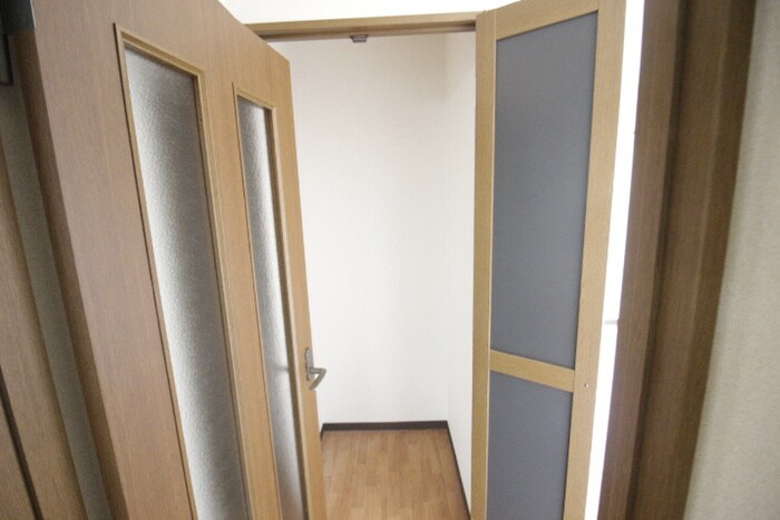 物件内観写真15　(収納)