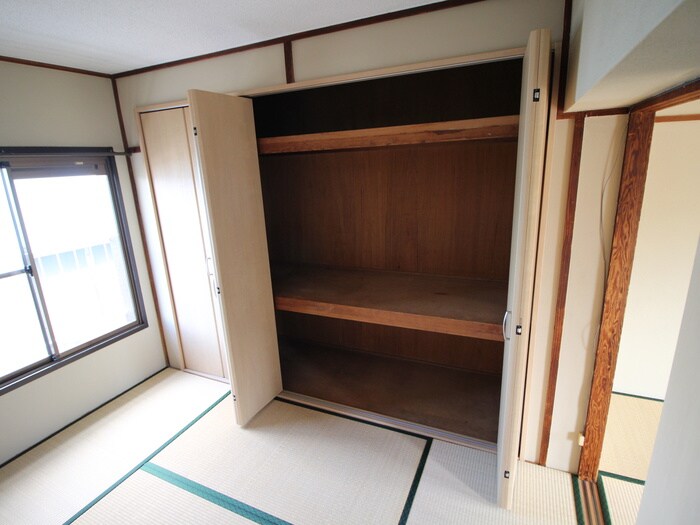 物件内観写真13　(収納)