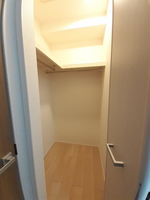 物件内観写真12　(収納)