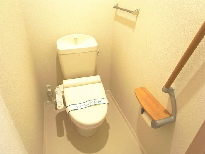 物件内観写真14　(トイレ)