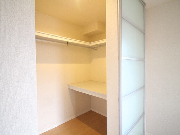 物件内観写真21　(収納)