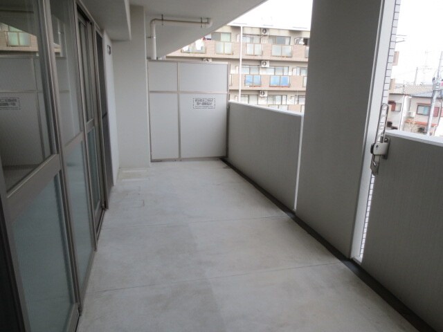 物件内観写真16　(ベランダ・バルコニー)