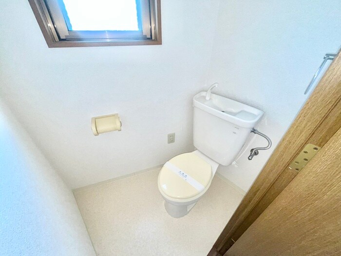 物件内観写真15　(トイレ)