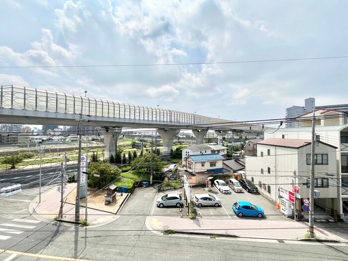 物件内観写真22　(室内からの展望)