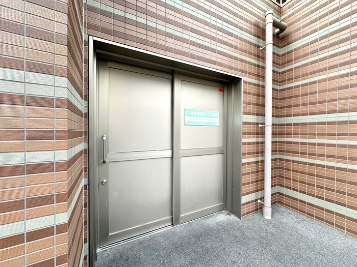 物件外観写真6　(建物設備)