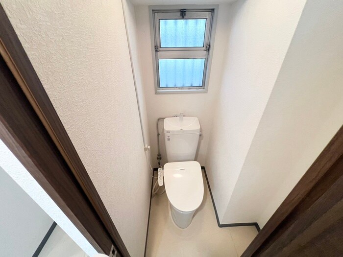 物件内観写真9　(トイレ)