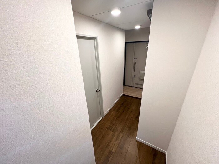 物件内観写真21　(廊下)