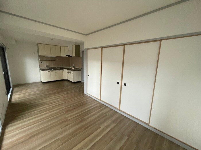 物件内観写真8　(居室)