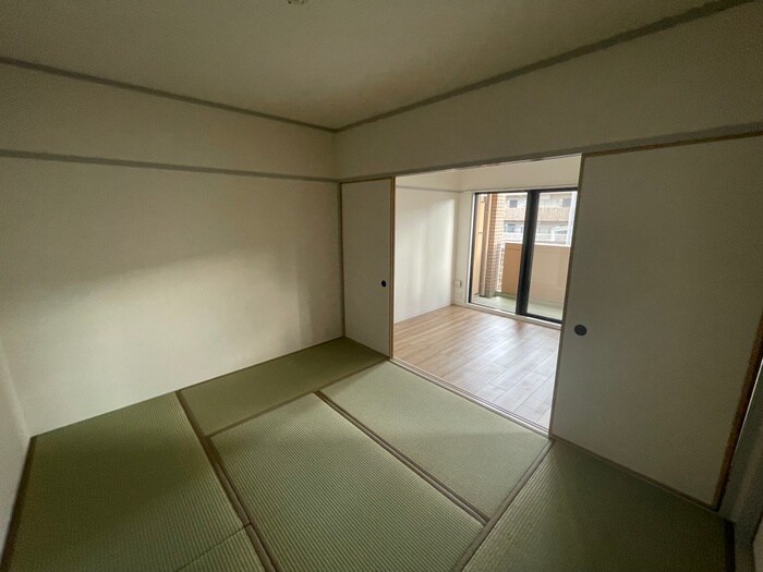 物件内観写真10　(居室)