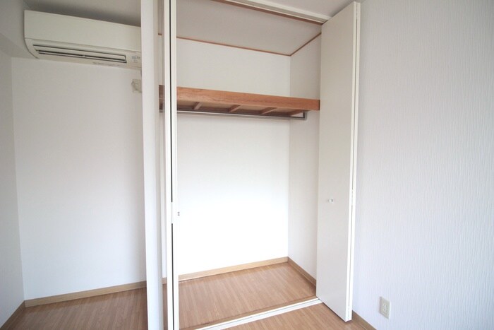 物件内観写真12　(収納)