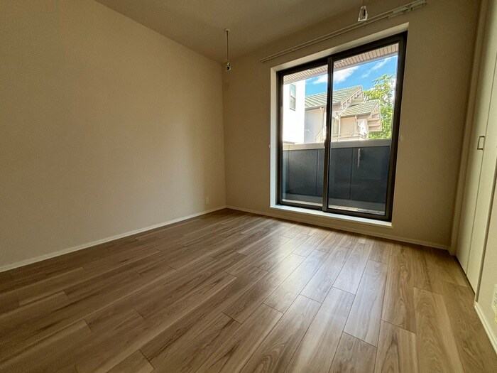 物件内観写真10　(居室)