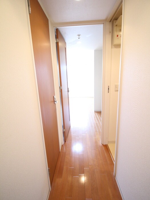 物件内観写真17　(廊下)