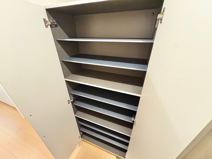 物件内観写真16　(靴箱)