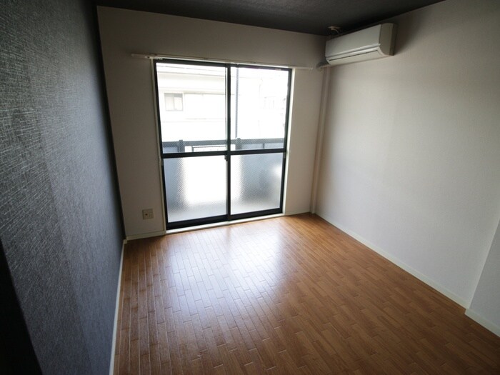 物件内観写真13　(居室)