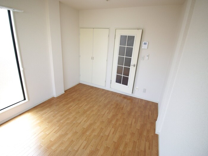 物件内観写真15　(居室)