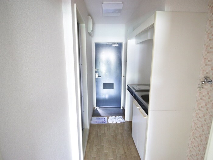 物件内観写真17　(廊下)
