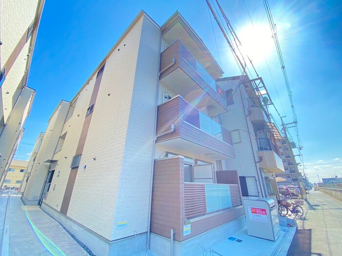 物件外観写真1　(外観写真)