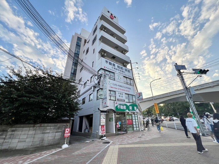 物件外観写真1　(外観写真)