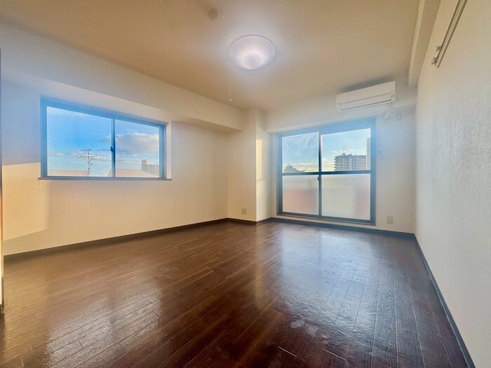 物件内観写真4　(居室)