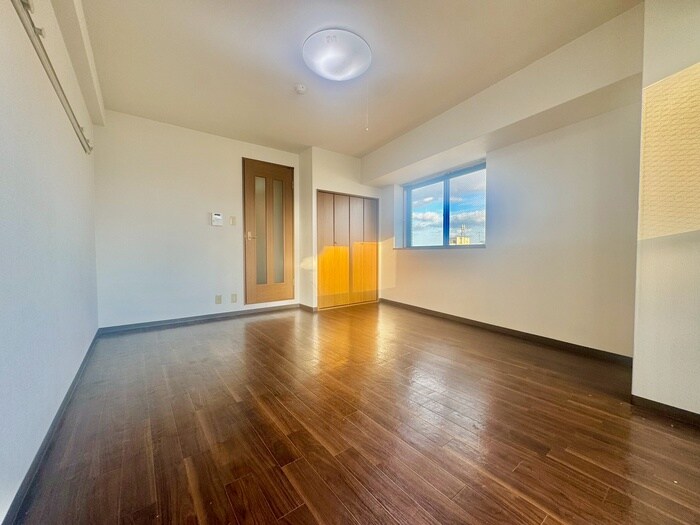 物件内観写真5　(居室)