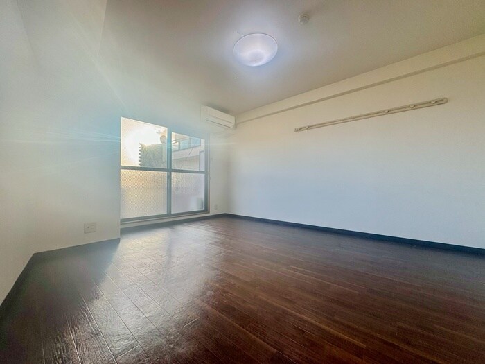 物件内観写真18　(居室)