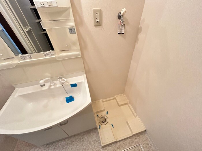 物件内観写真15　(洗濯機置場)