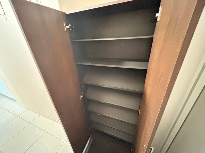 物件内観写真19　(靴箱)