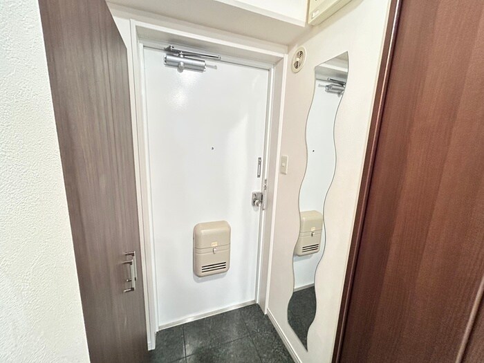 物件内観写真20　(玄関)
