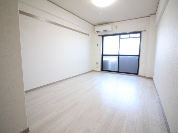 物件内観写真13　(居室)