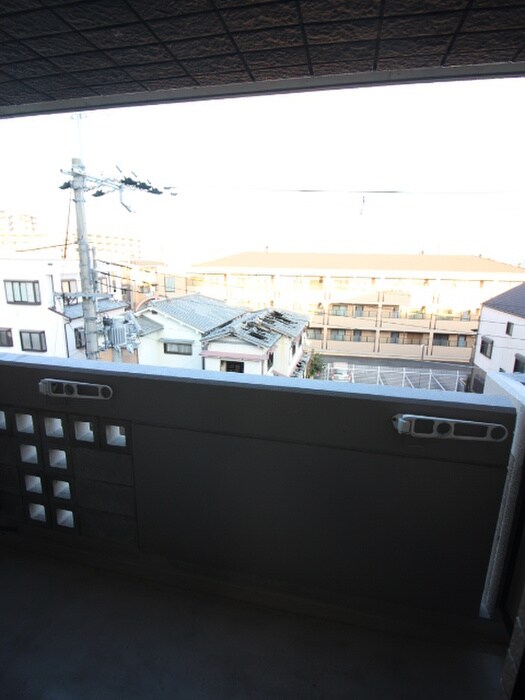 物件内観写真17　(室内からの展望)