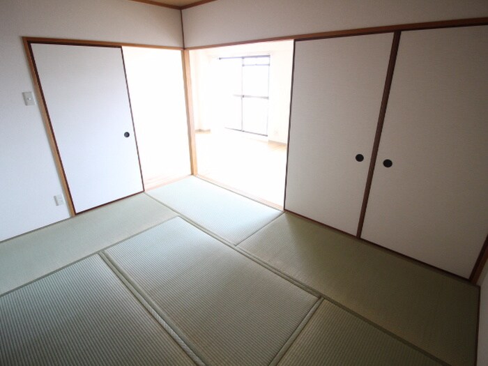 物件内観写真11　(居室)