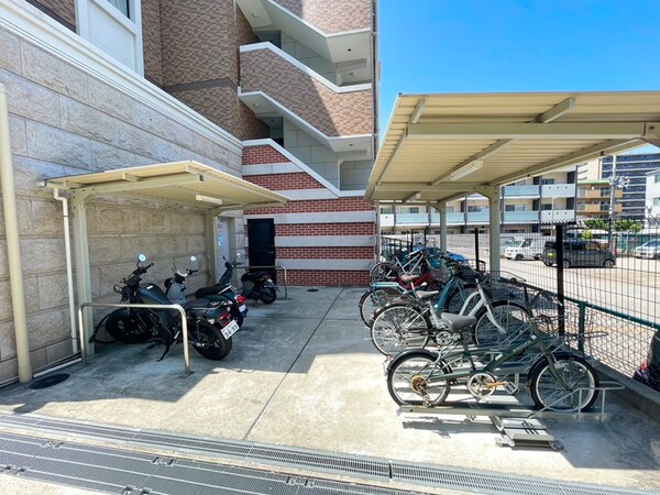 駐輪場