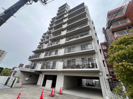 緑地東ﾛｲﾔﾙﾏﾝｼｮﾝ(301)外観写真