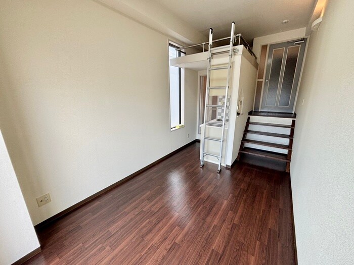 物件内観写真7　(居室)