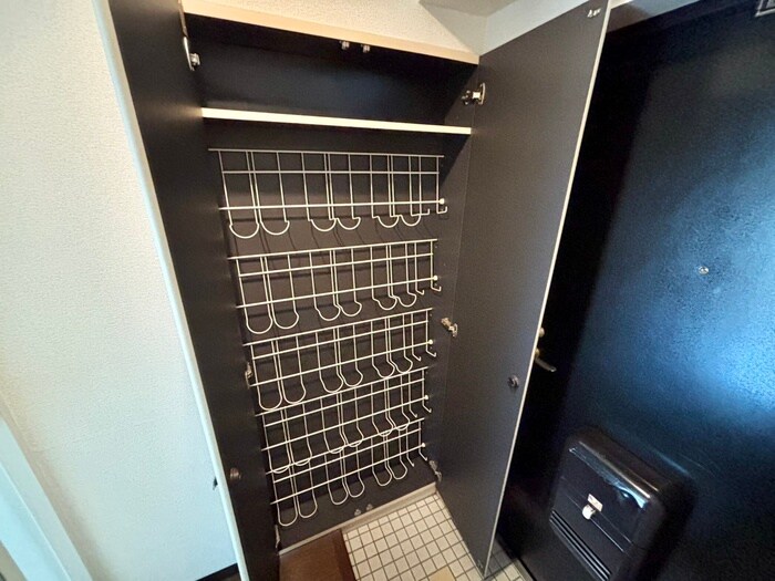 物件内観写真15　(靴箱)