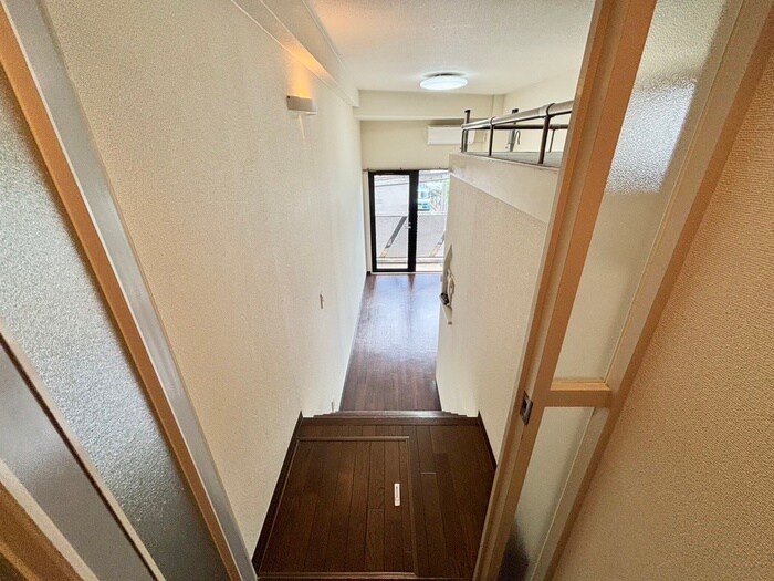 物件内観写真20　(廊下)