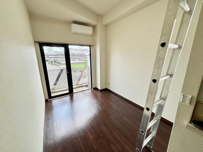 物件内観写真21　(居室)