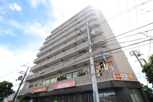 ベルビューレ江坂弐番館外観写真