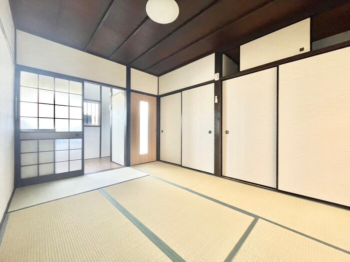 物件内観写真4　(居室)