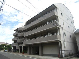 ドルフサトウ外観写真