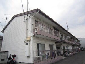 出口マンション外観写真