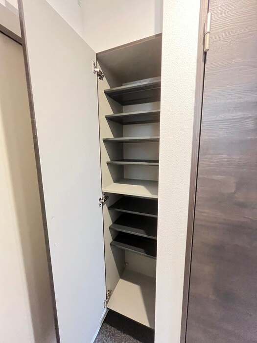 物件内観写真10　(靴箱)