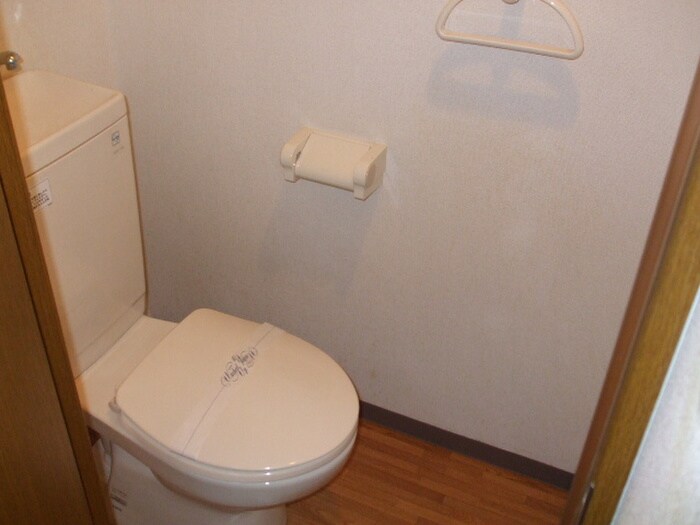 物件内観写真8　(トイレ)