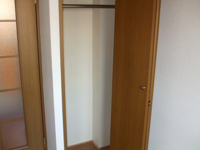 物件内観写真11　(収納)