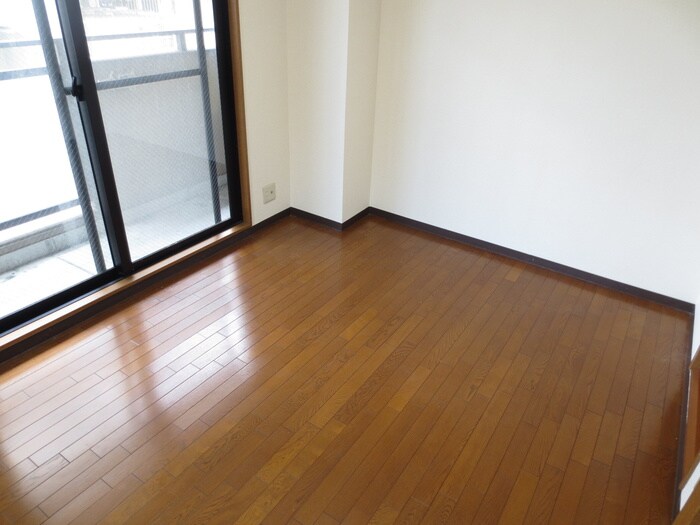物件内観写真10　(居室)