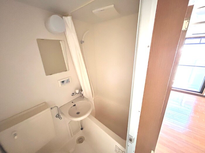 物件内観写真12　(バス／シャワールーム等)