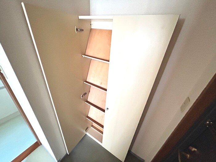 物件内観写真17　(靴箱)