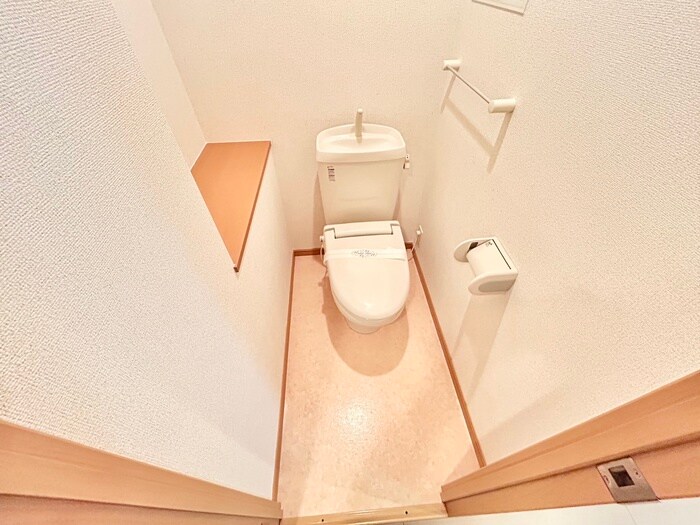 物件内観写真14　(トイレ)